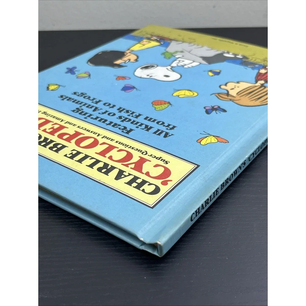 Charlie Brown's Cyclopedia Volume 2 All Kinds of Animals Vintage Hardcover Peanu